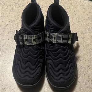 Chaco ankle booties, nwot